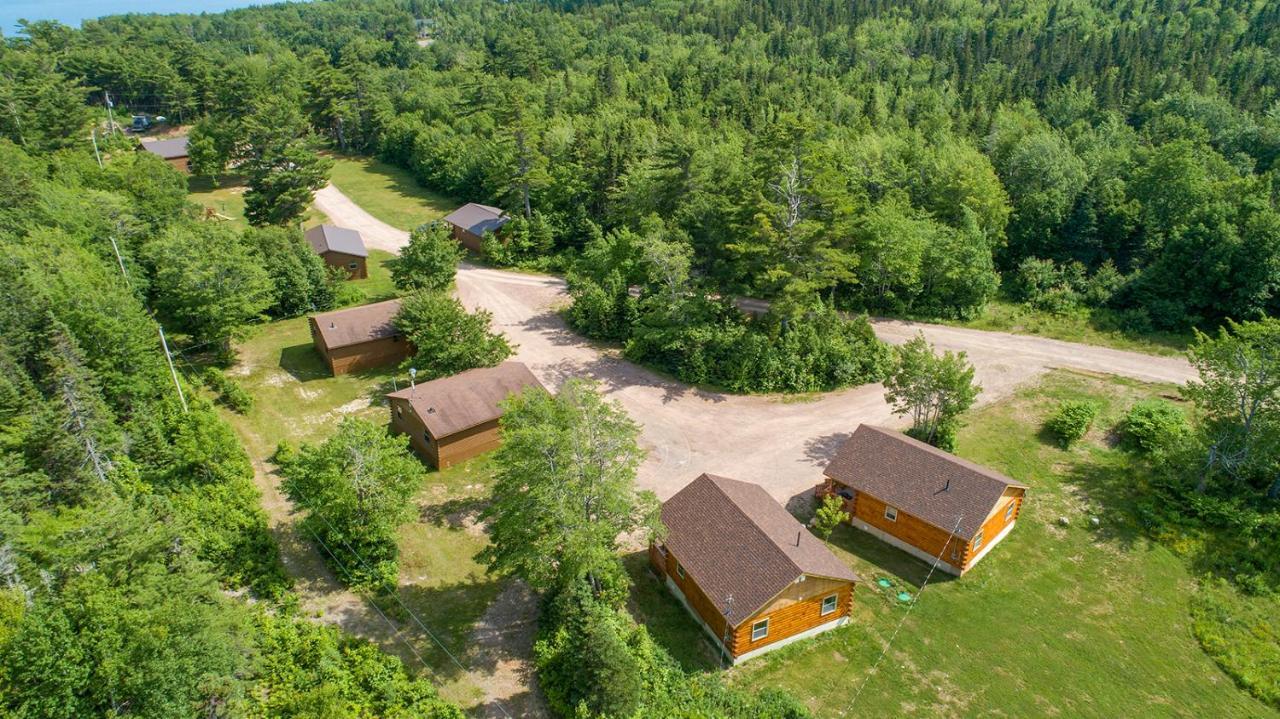 Ingonish Chalets Екстериор снимка